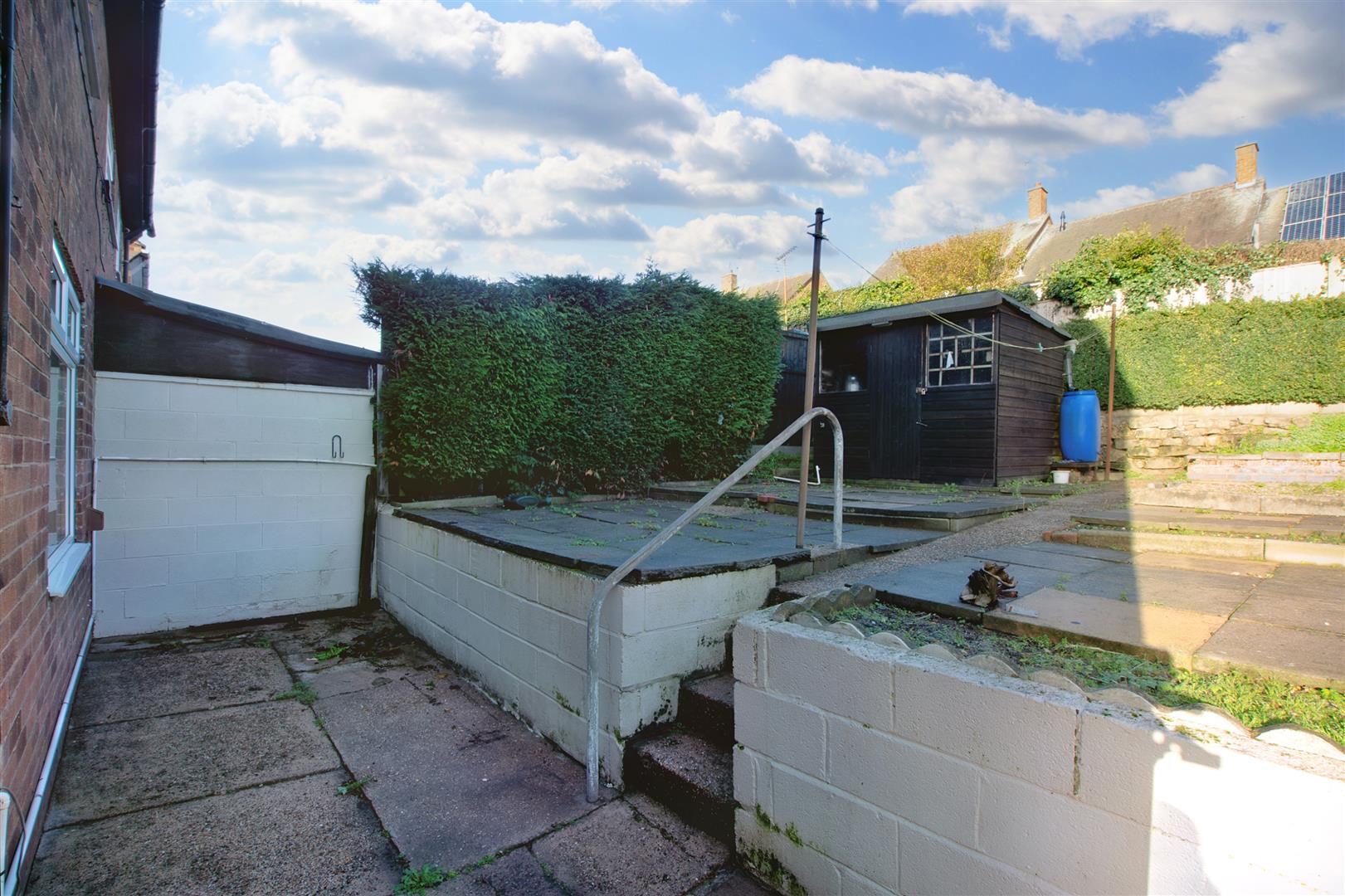 Broadwood Road, Arnold Robert Ellis Estate Agents